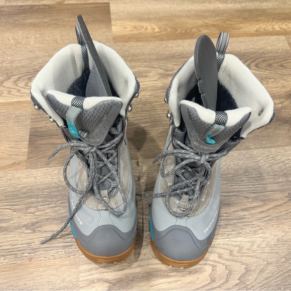 Columbia Techlite Waterproof Boots size 7 - Picture 7 of 11